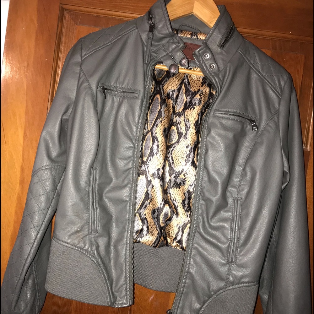 ❌SOLD❌ LEATHER JACKET